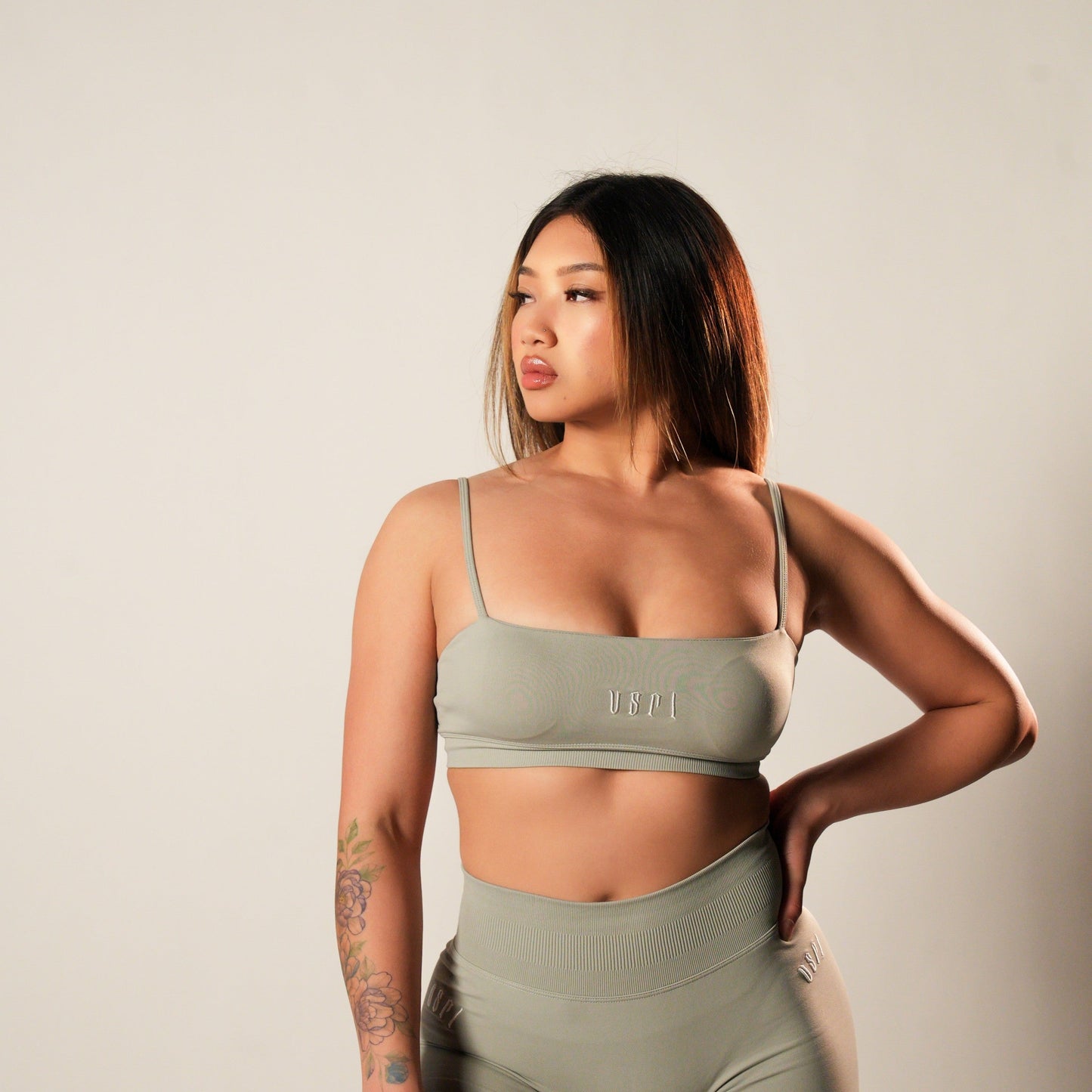 (Moon Grey) Strappy Bandeau Active Bra