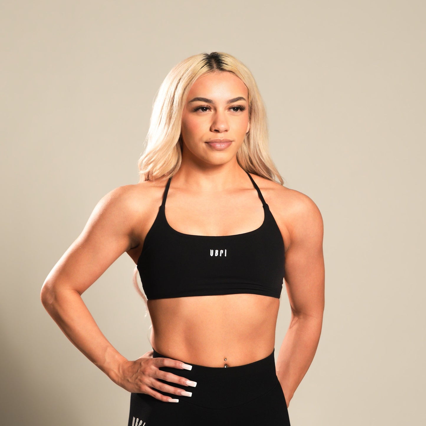 VSRL Curved Crossback Sports Bra (Black)