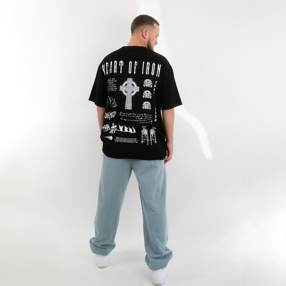 
                      
                        "Heart of Iron" Ultra-Heavy Super Oversized T
                      
                    