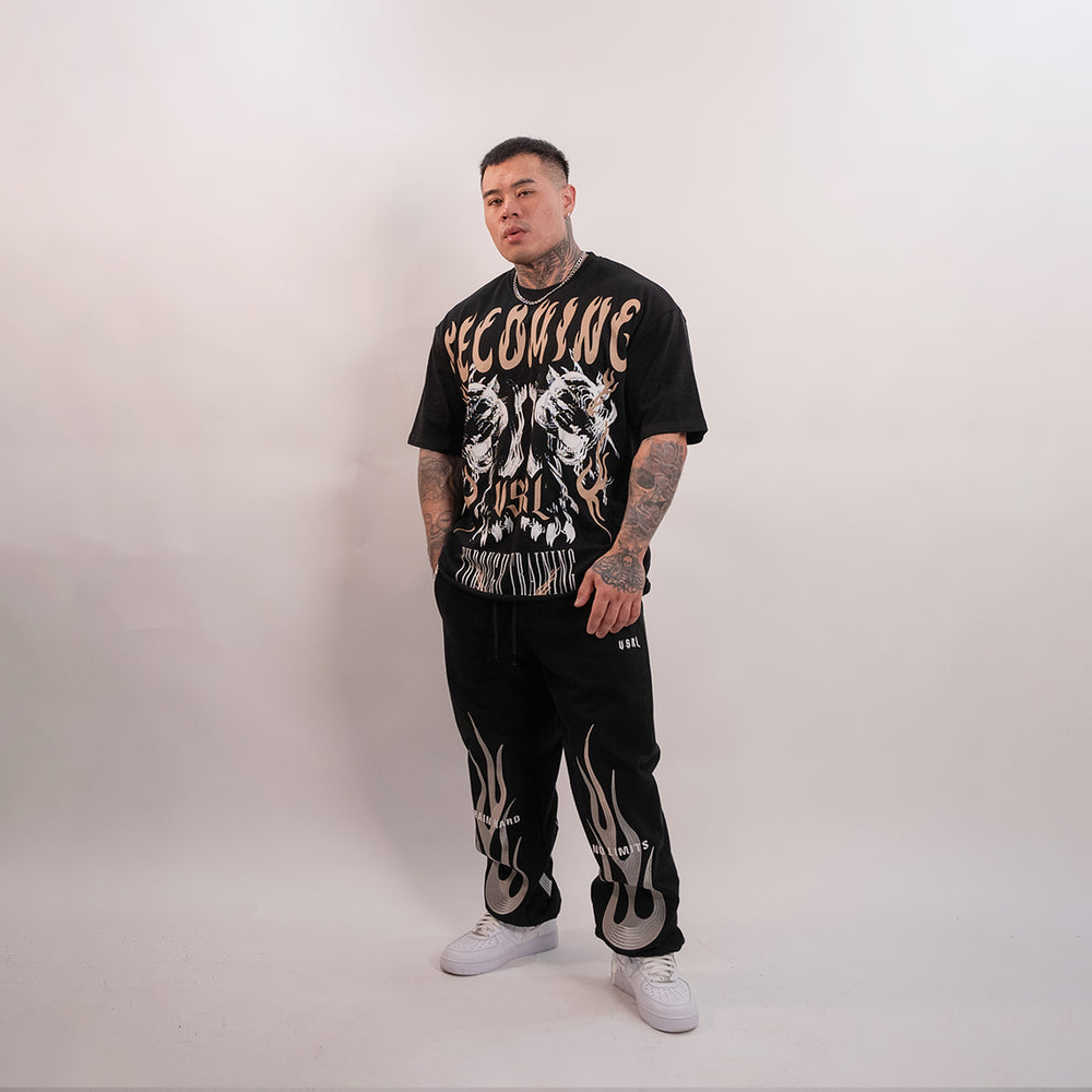 
                      
                        "Become VSRL" (Black) Ultra-Heavy Super Oversized T
                      
                    